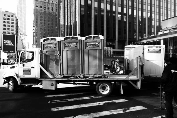Best Local porta potty services  in Holualoa, HI